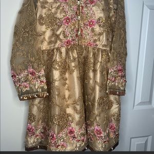 NWOT Pakistani 3 Piece Suit